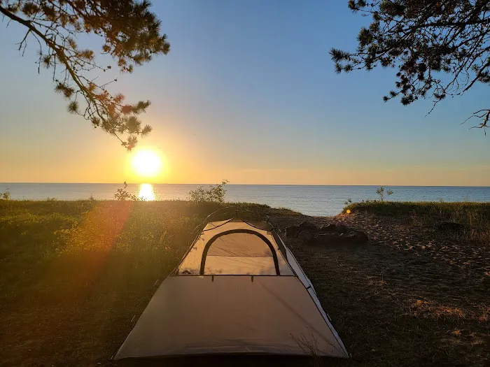 Rustic campground Picture 7