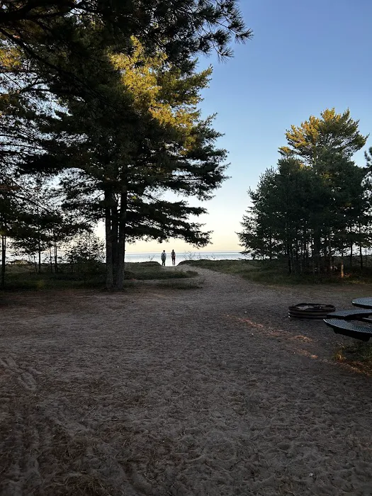 Rustic campground Picture 4