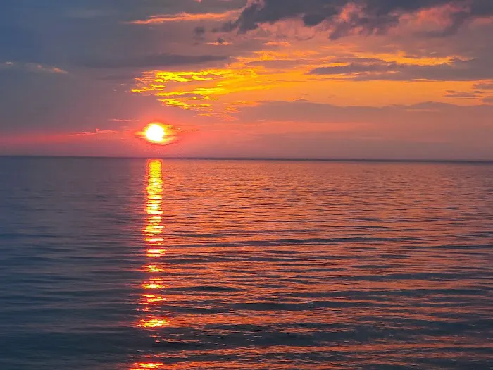 Sunset Bay RV Resort & Campground Picture 6