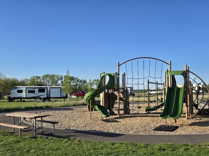 Bertram Chain of Lakes Campground Picture 2