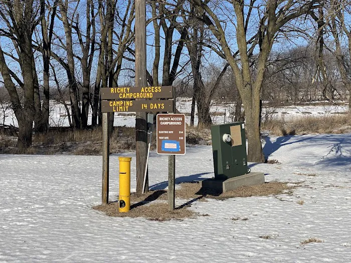 Richey Access Campground Picture 7