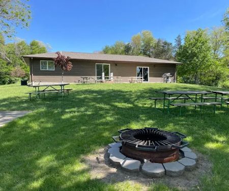 Deer Ridge Cabin at Swan Lake State Park