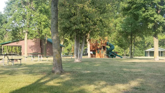 Fox Lake Campground Picture 7