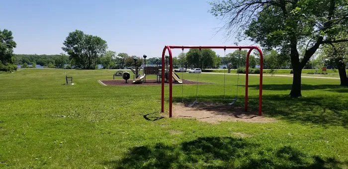 Browns Park South Picture 2