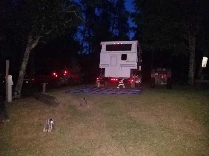 Rest EZ Campground Picture 3