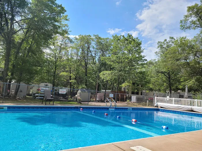 Bay Park Resort & Campground Picture 1