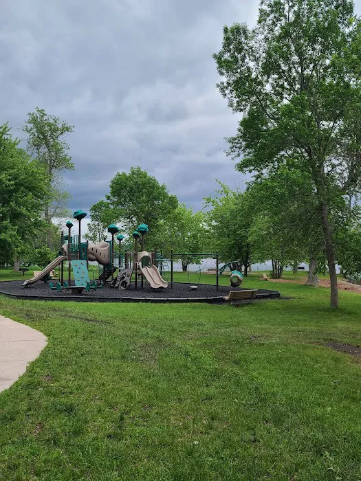 Lucius Woods County Park & Campground Picture 6