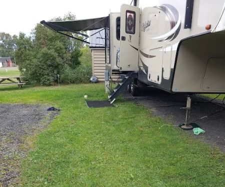 Anchor Inn Campground & Cabins