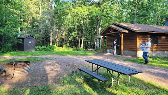 Porcupine Mountains Gitchee Gumee Cabin Picture 1
