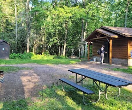Porcupine Mountains Gitchee Gumee Cabin