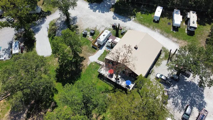 Benton Ridge RV Park Picture 6