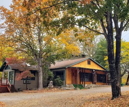 Four Seasons Cabin @ Edgewater