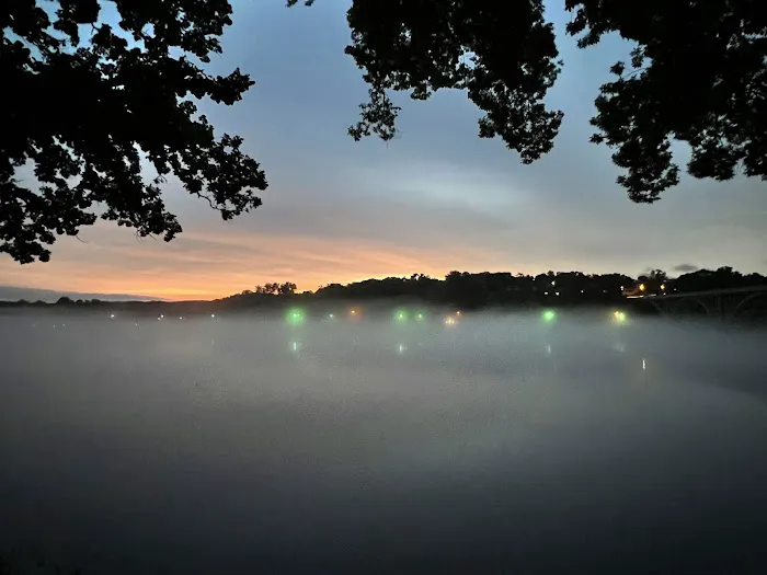 Lakeshore RV Park Picture 3