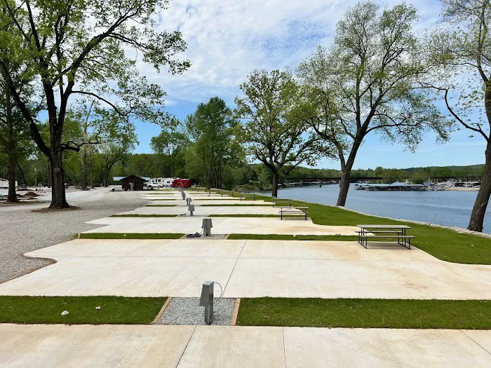 Lakeshore RV Park Picture 6