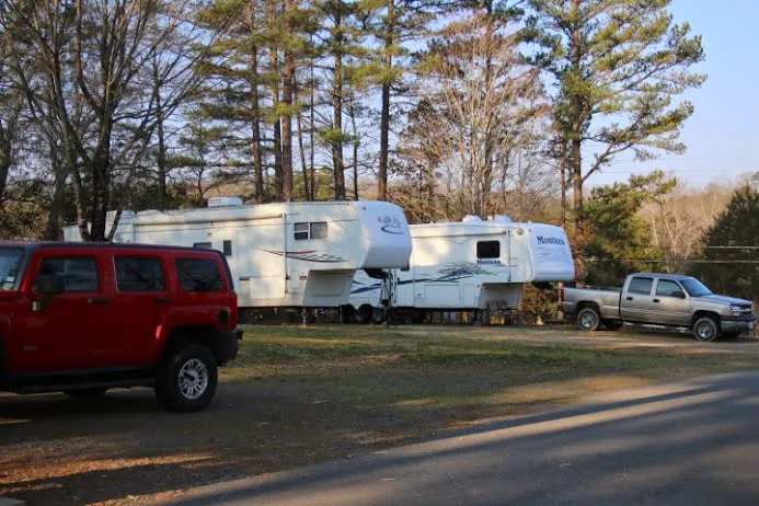 Golden Pond RV Park- Coast to Coast Picture 8