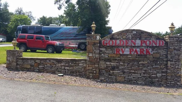 Golden Pond RV Park- Coast to Coast Picture 7