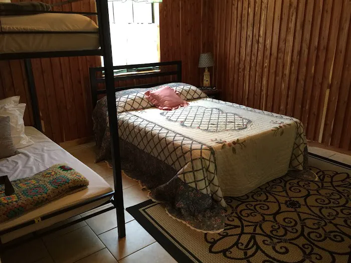 Kelly's Bunkhouse Picture 4