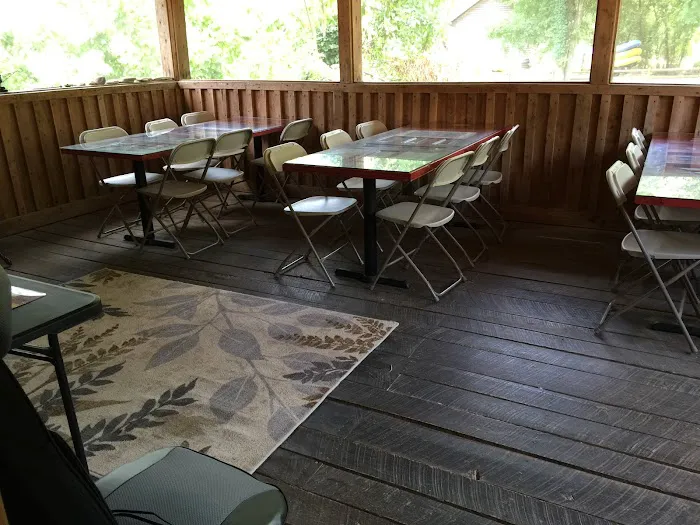 Kelly's Bunkhouse Picture 8