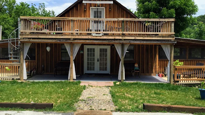 Kelly's Bunkhouse Picture 9