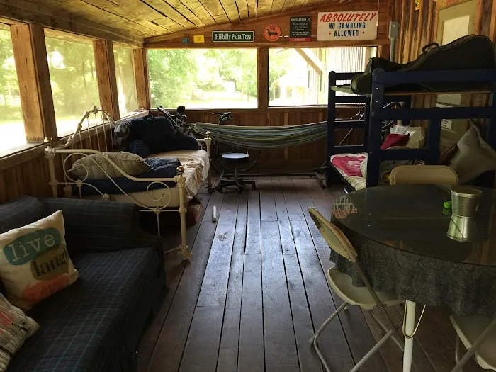 Kelly's Bunkhouse Picture 3