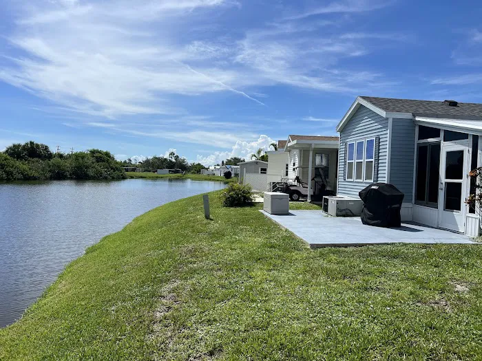 Encore Harbor Lakes Picture 6