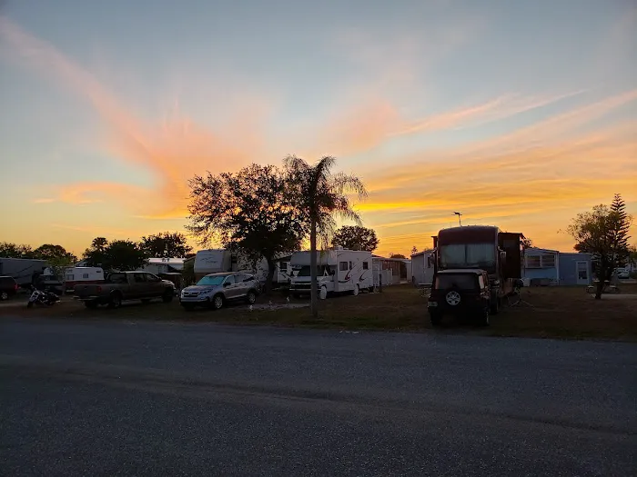 Encore Harbor Lakes Picture 5