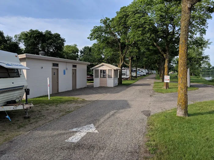Lake Ripley Campgrounds Picture 9