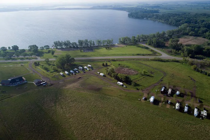 Forest City Watercraft Campsite Picture 7