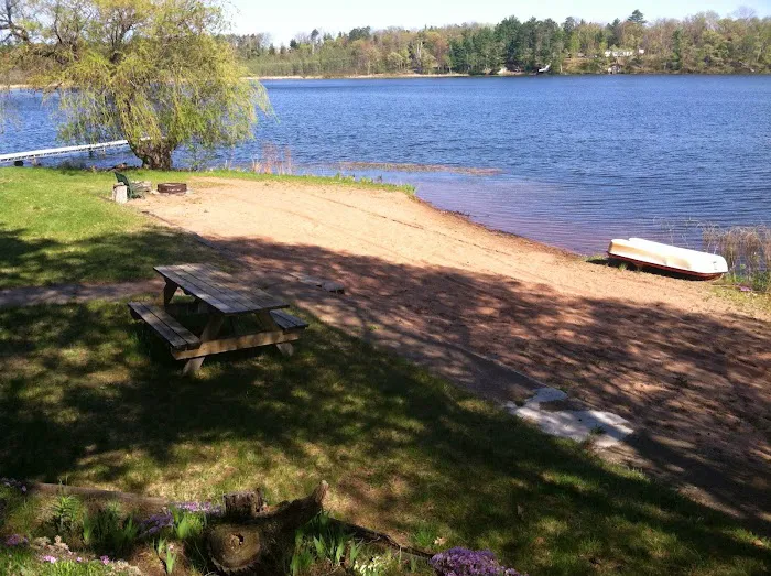 Wilderness Point Cabins Picture 3