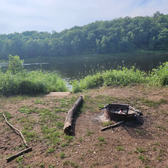 Sandrock Cliffs Campground Picture 9