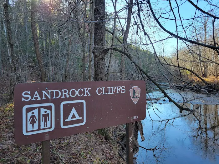 Sandrock Cliffs Campground Picture 16