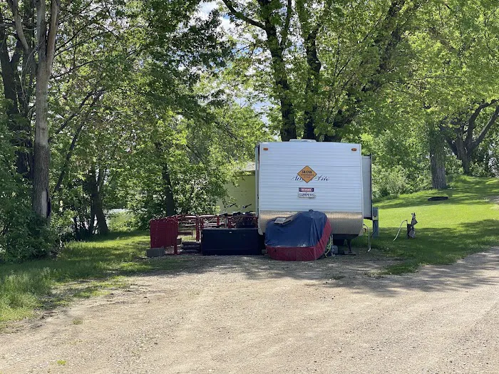 Sam Robinson Memorial Park & Campground Picture 6