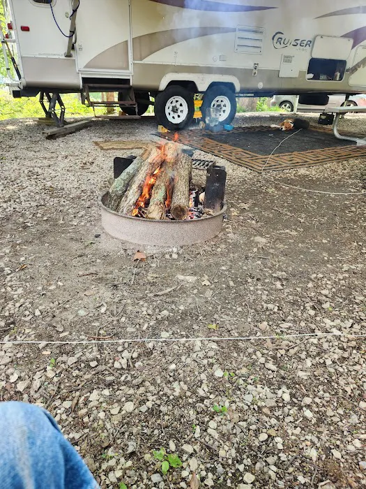 Osage Bluff Campground Picture 6