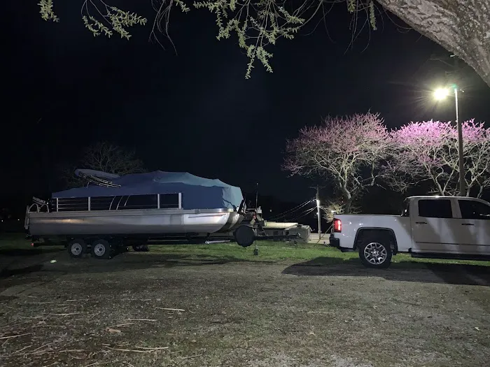 Rocky Top RV Park Picture 3