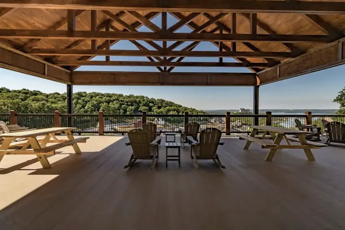 Million Dollar View Picture 7