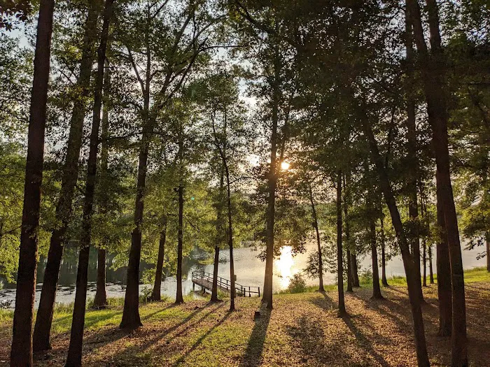 Citronelle Lakeview RV Park Picture 8