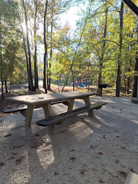 Service Park Campground Picture 2