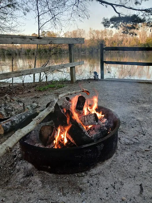 Service Park Campground Picture 6