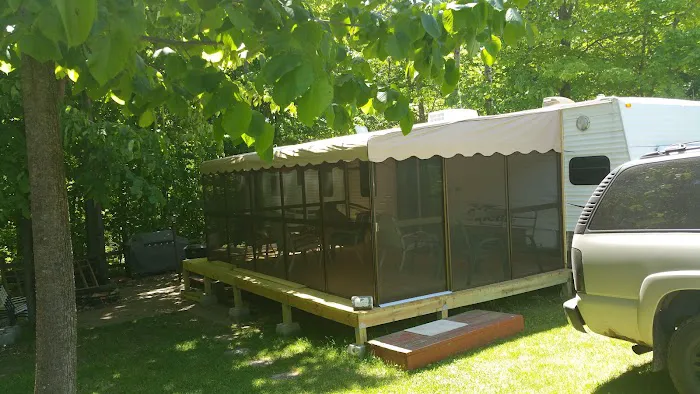 Woodsong RV Resort Picture 3