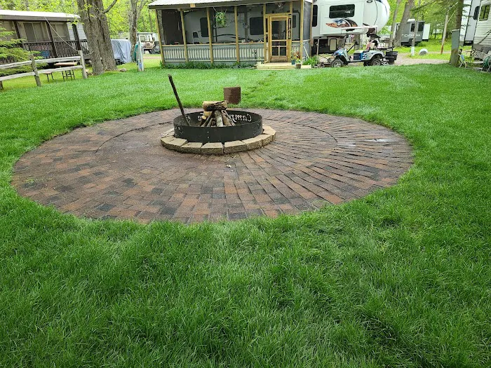 Camperville Picture 8