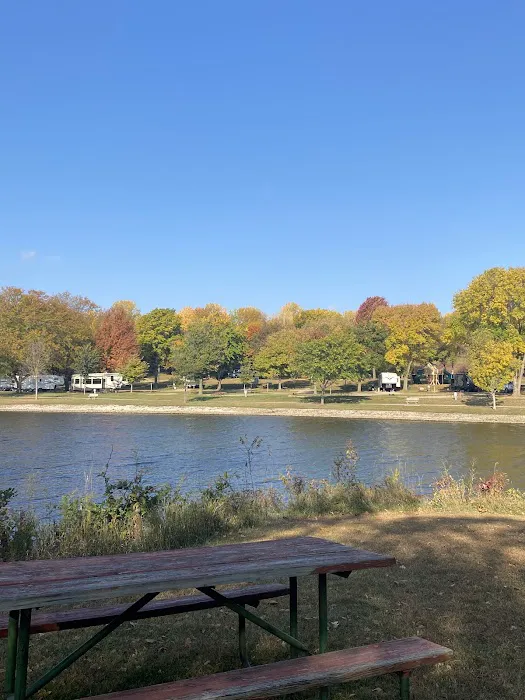 Yellow Smoke Park Campgrounds Picture 4