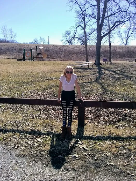 Poe Hollow Park Picture 9