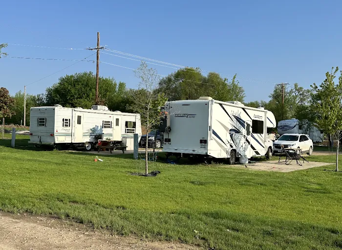 Currie’s Cozy Campground Picture 2