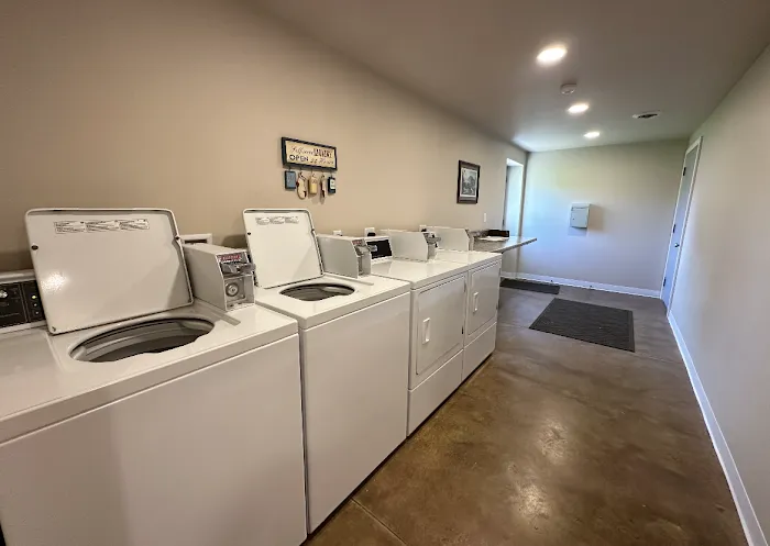 Currie’s Cozy Campground Picture 4