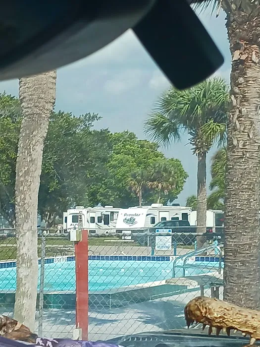 Clewiston RV Resort Picture 3