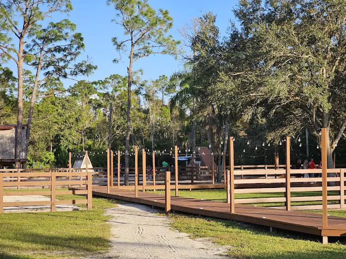 Alluring Acres - Glamp retreat Picture 2