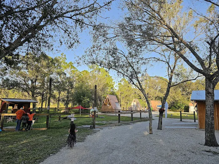 Alluring Acres - Glamp retreat Picture 5