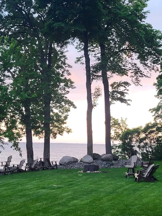 Muskie lodge Picture 5