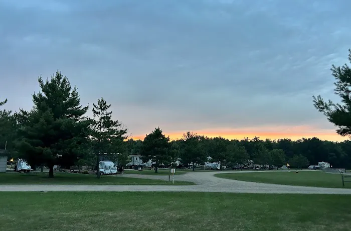 Pete's Retreat Family Campground Picture 2