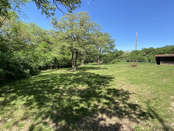 Tent only campground Picture 3